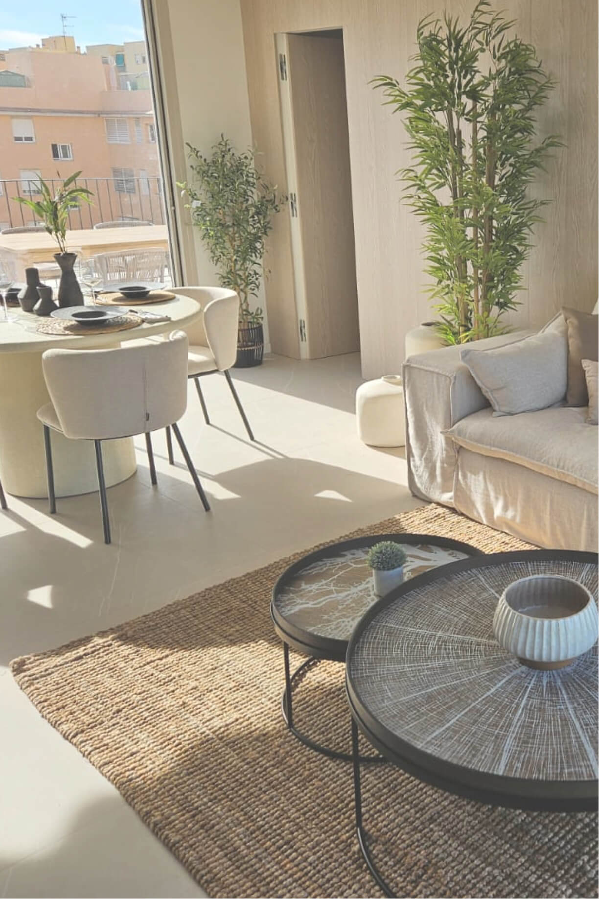 Interior of a Mandarin development